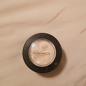 MAC electric eyeshadow PHOTOSPHERE